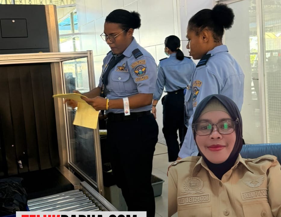 Anggota DPRK Mimika Hj.Rampeani Merasa Bangga Saat Melihat Putra-Putri Papua Berkarya di Bandara Mozes Kilangin